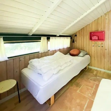 Сasa de vacaciones Black Wooden Near Forest And Melby